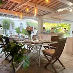 Piscine Proche Centre Villa Cannes